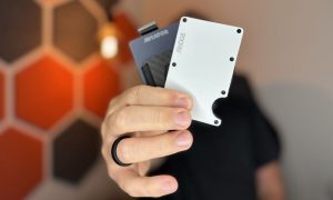 Slide Wallet Ridge Ridge Wallet vs Aviator Slide Wallet: Which should you buy? - Gear43